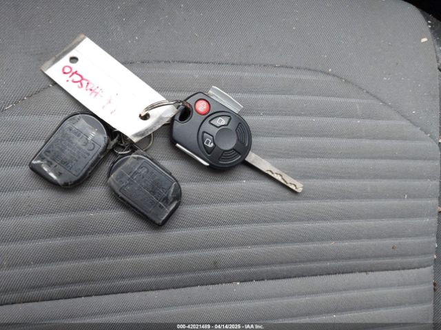 1FMCU9G91HUC17907 Ford ESCAPE SE