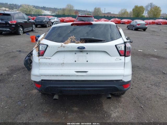 1FMCU9G91HUC17907 Ford ESCAPE SE