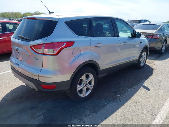 1FMCU9G98GUA10333 Ford ESCAPE SE
