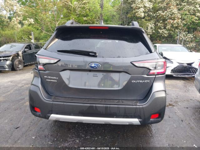 4S4BTANC9R3135719 Subaru Outback Limited