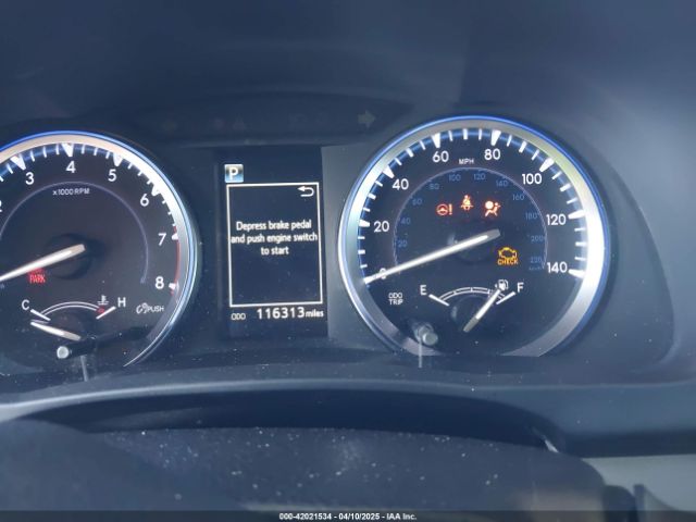 5TDKZRFH0JS549924 Toyota Highlander Xle