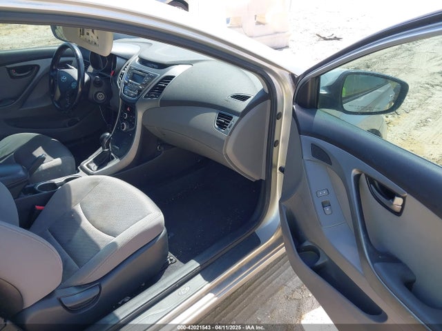 KMHDH6AH1EU025261 Hyundai Elantra