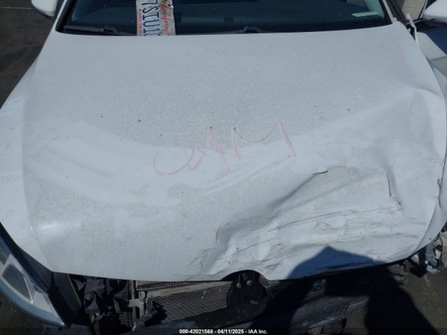 3VW217AU3GM038701 Volkswagen Golf Tsi S 4-door