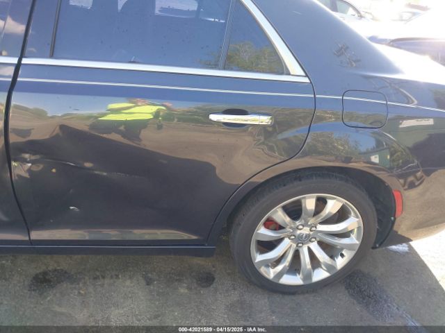 2C3CCAEGXJH269818 Chrysler 300 Limited