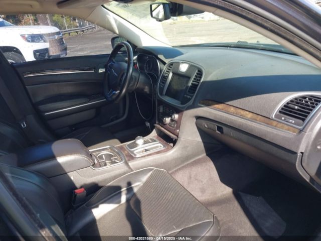 2C3CCAEGXJH269818 Chrysler 300 Limited