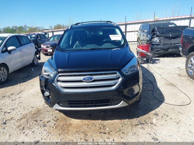1FMCU9JD6HUC31329 Ford Escape Titanium