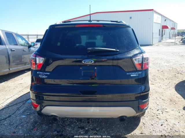1FMCU9JD6HUC31329 Ford Escape Titanium