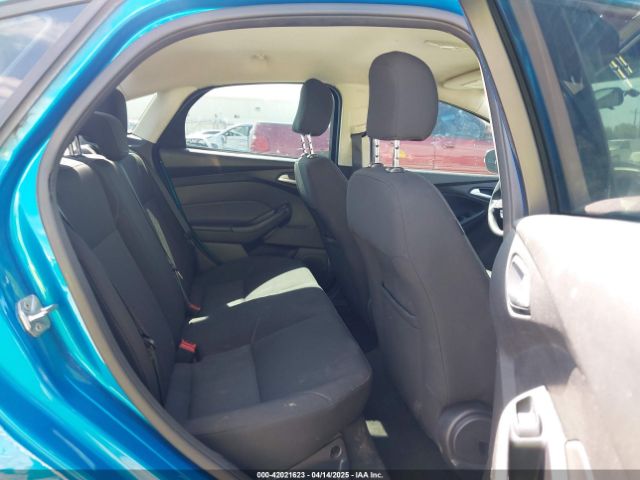 1FADP3F21FL379837 Ford FOCUS SE