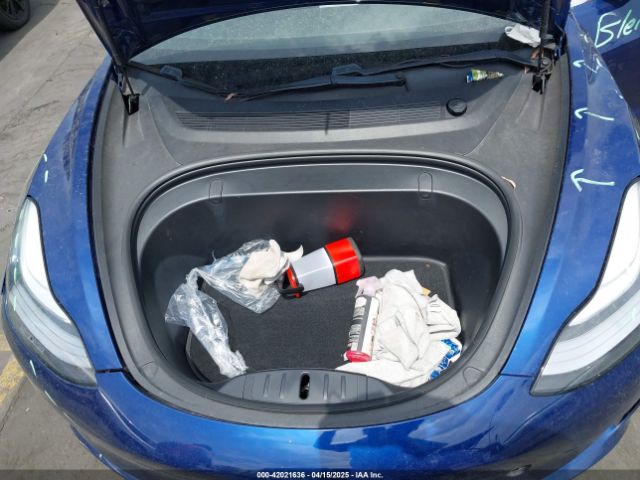 5YJ3E1EB3KF437073 Tesla MODEL 3