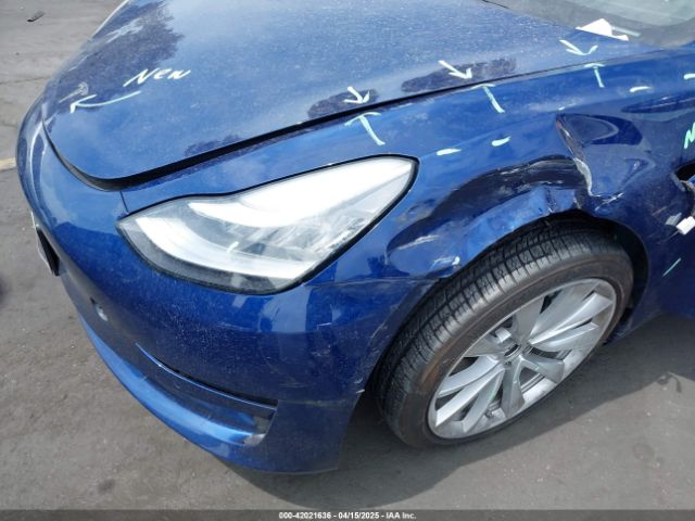 5YJ3E1EB3KF437073 Tesla MODEL 3