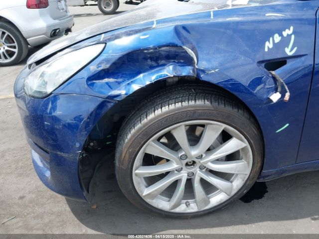 5YJ3E1EB3KF437073 Tesla MODEL 3