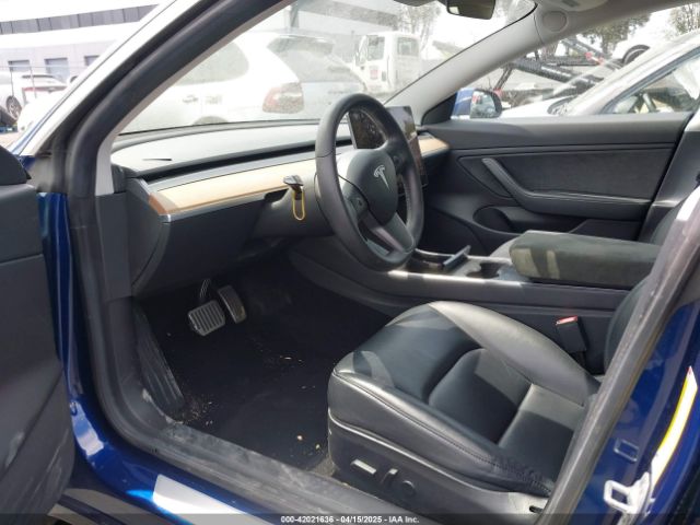 5YJ3E1EB3KF437073 Tesla MODEL 3