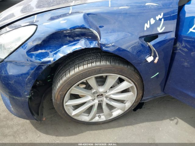 5YJ3E1EB3KF437073 Tesla MODEL 3