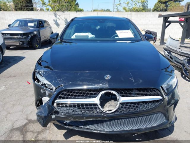 WDD3G4EB5KW025296 Mercedes-Benz A 220