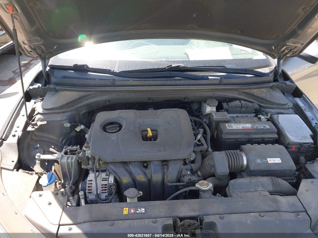 5NPD84LF9KH471782 Hyundai ELANTRA SEL