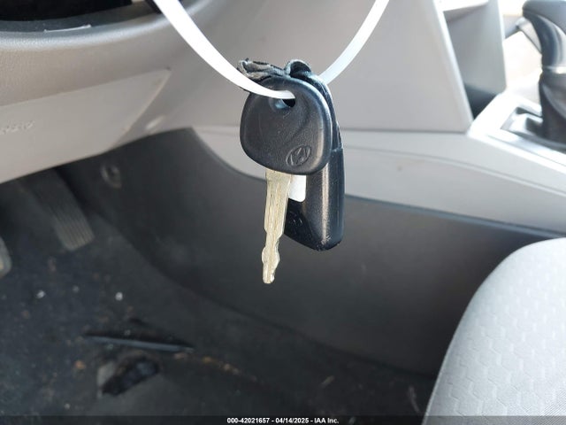5NPD84LF9KH471782 Hyundai ELANTRA SEL