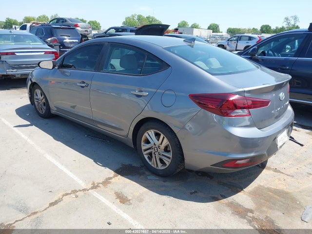 5NPD84LF9KH471782 Hyundai ELANTRA SEL