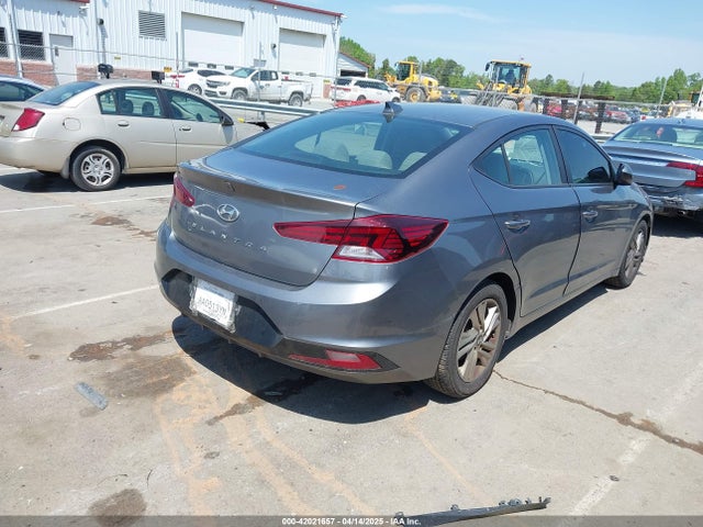 5NPD84LF9KH471782 Hyundai ELANTRA SEL