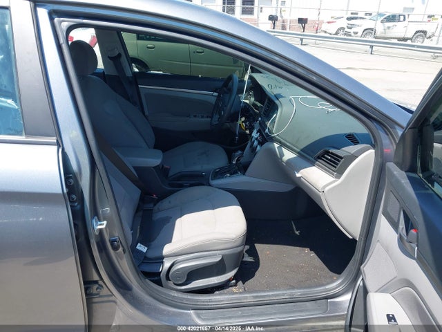 5NPD84LF9KH471782 Hyundai ELANTRA SEL