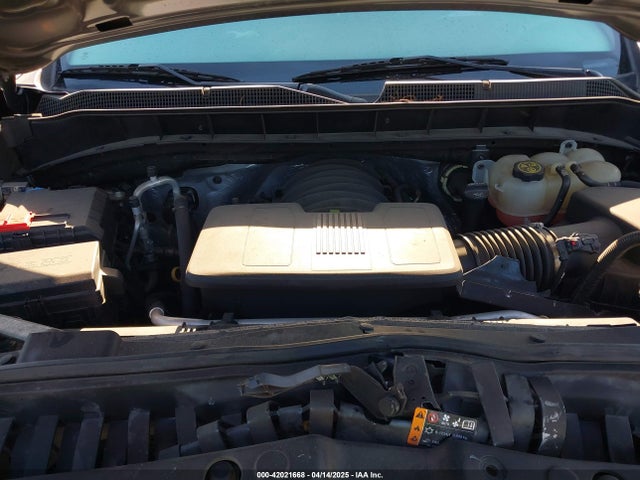1GCUYBEF1LZ201263 Chevrolet Silverado 1500 4wd  Short Bed Custom/4wd  Standard Bed Custom