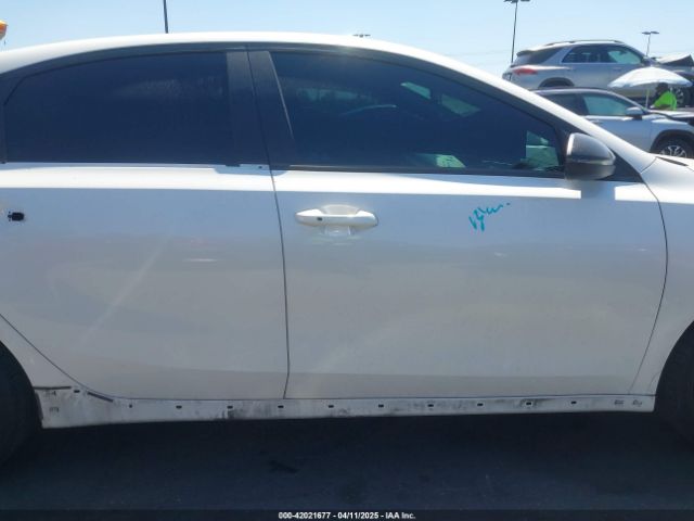 3KPF44AC2PE646821 KIA FORTE GT