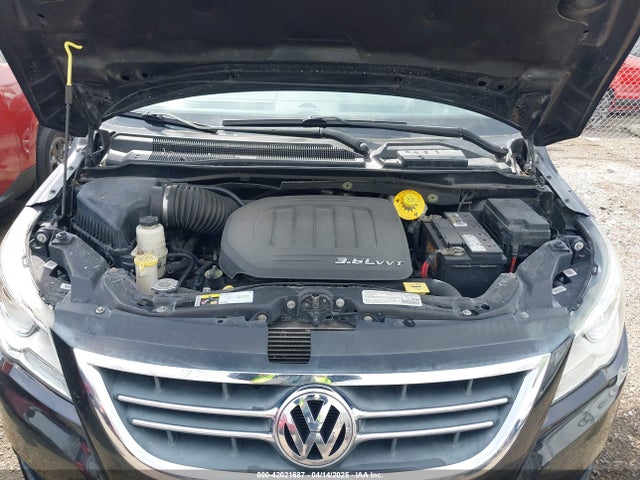 2C4RVADG7ER134801 Volkswagen Routan Sel Premium