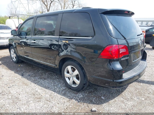 2C4RVADG7ER134801 Volkswagen Routan Sel Premium