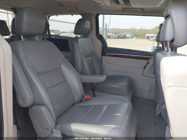 2C4RVADG7ER134801 Volkswagen Routan Sel Premium