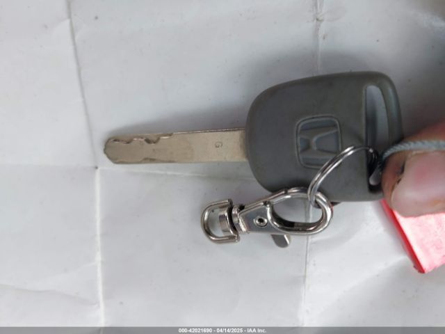 2HKRM4H34GH613530 Honda CR-V LX