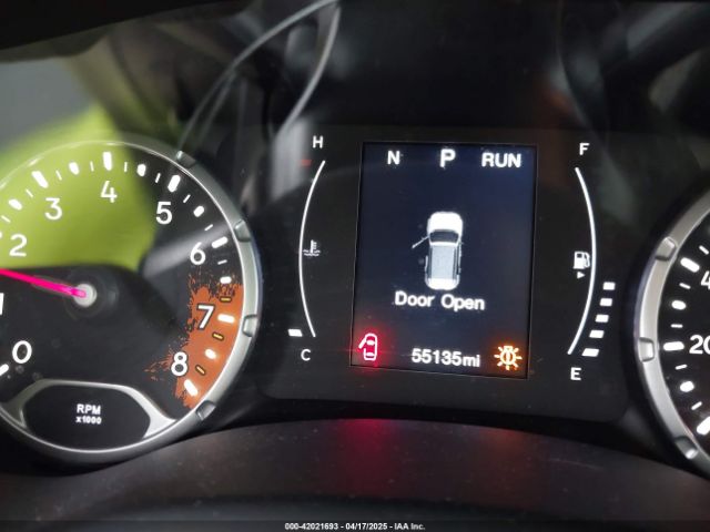 ZACCJABB4JPJ30676 Jeep Renegade Latitude Fwd