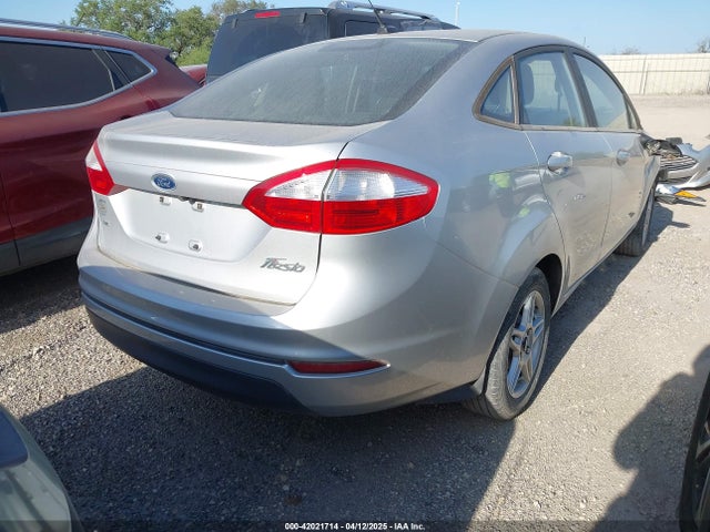 3FADP4BJ6KM110647 Ford FIESTA SE