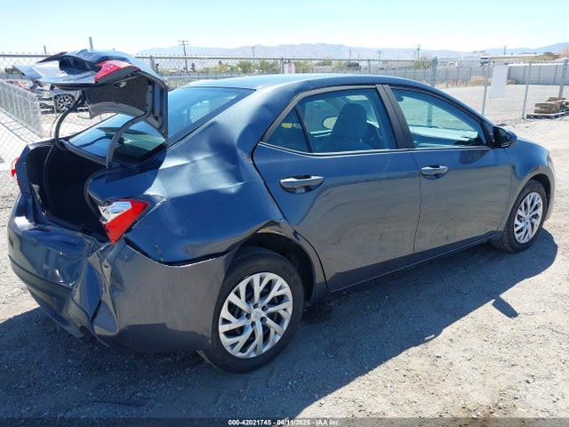 Toyota COROLLA LE 2017 5YFBURHE3HP582792 Image 4