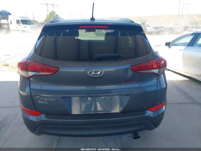 KM8J33A4XHU438510 Hyundai TUCSON SE