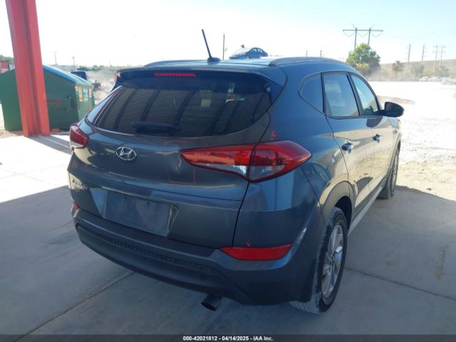 KM8J33A4XHU438510 Hyundai TUCSON SE