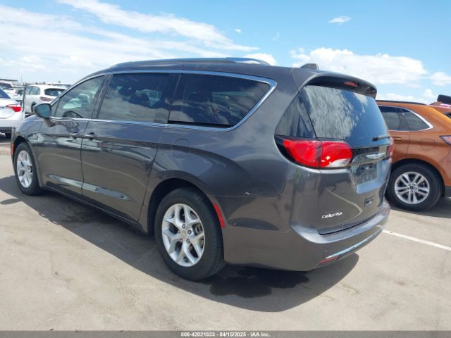 2C4RC1EG9JR104312 Chrysler Pacifica Touring L Plus