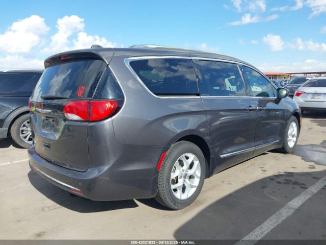 2C4RC1EG9JR104312 Chrysler Pacifica Touring L Plus