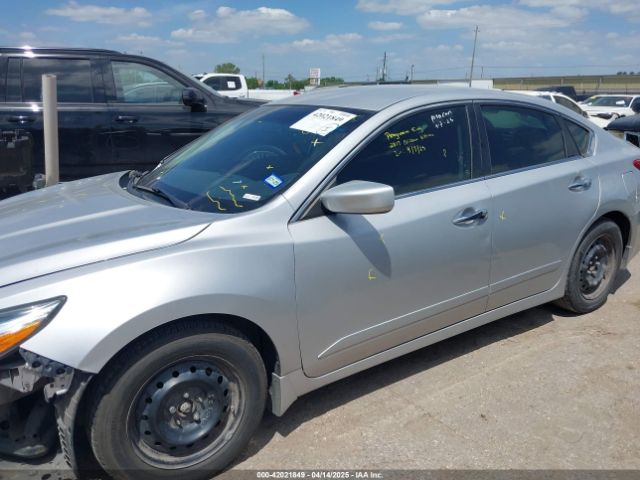1N4AL3AP1JC113275 Nissan Altima 2.5 S