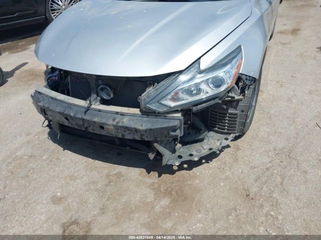 1N4AL3AP1JC113275 Nissan Altima 2.5 S