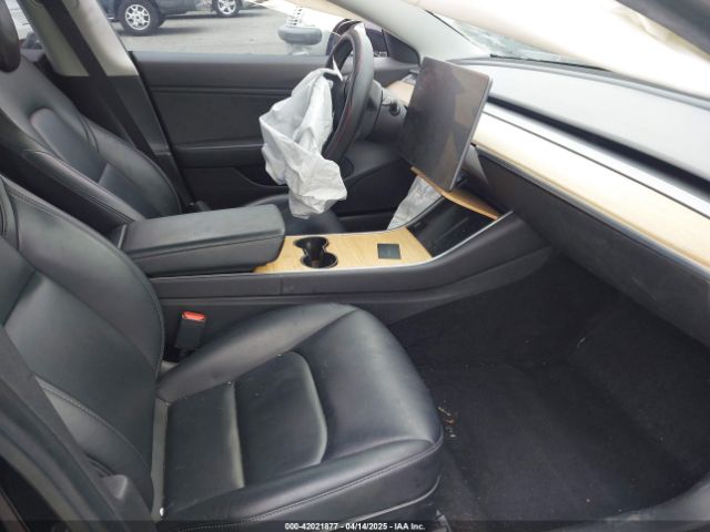 2019 TESLA MODEL 3 5YJ3E1EA0KF316931 Photo 4