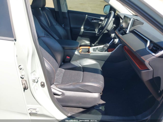 2T3J1RFV7KW027347 Toyota Rav4 Adventure