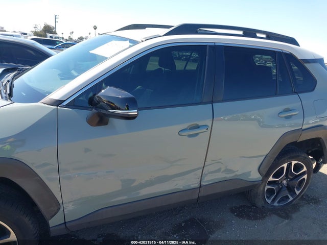 2T3J1RFV7KW027347 Toyota Rav4 Adventure