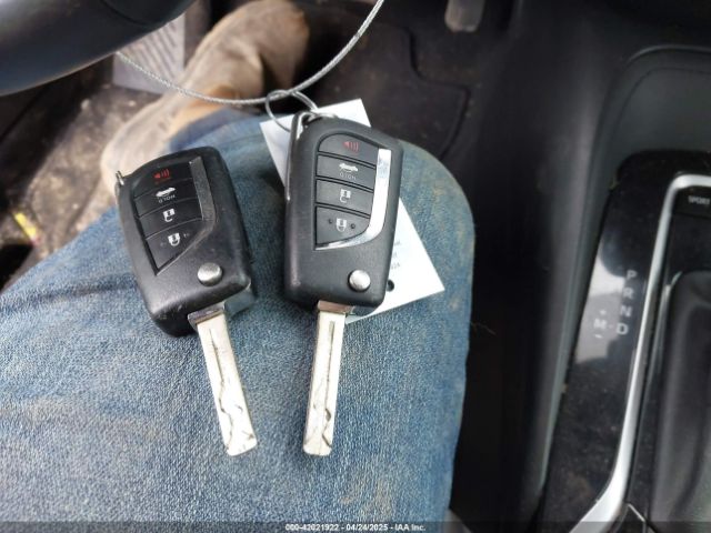 5YFS4RCE8LP031628 Toyota COROLLA SE