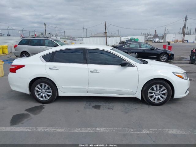 1N4AL3AP6HN347460 Nissan Altima 2.5 S