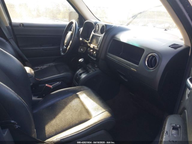 1C4NJPBA7GD603273 Jeep Patriot Sport Se