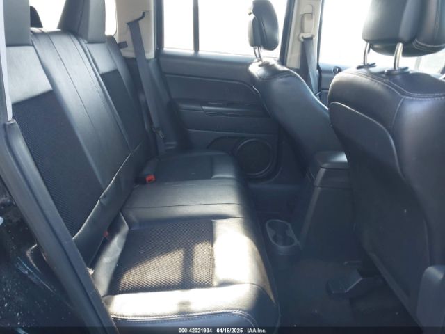 1C4NJPBA7GD603273 Jeep Patriot Sport Se