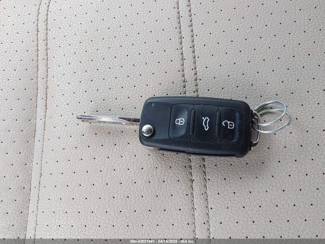 1VWBT7A3XGC055174 Volkswagen Passat 1.8t Se