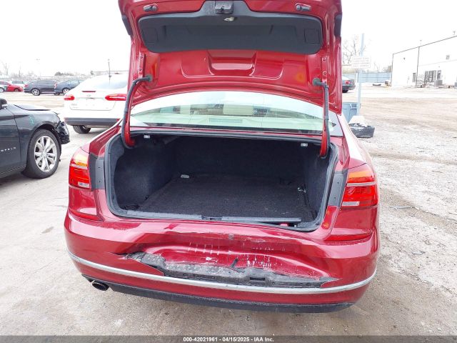 1VWBT7A3XGC055174 Volkswagen Passat 1.8t Se