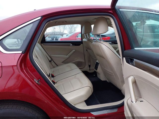 1VWBT7A3XGC055174 Volkswagen Passat 1.8t Se