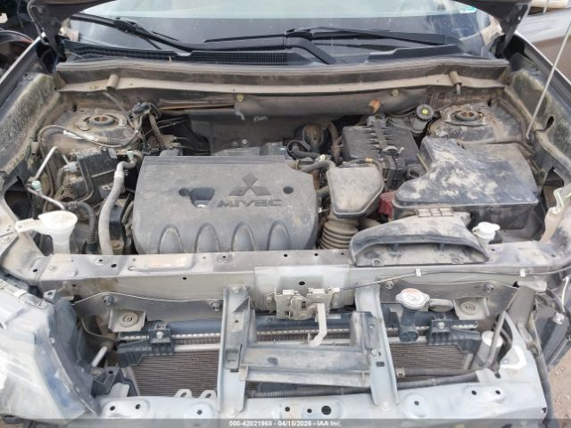 JA4AD3A32GZ038817 Mitsubishi Outlander Sel