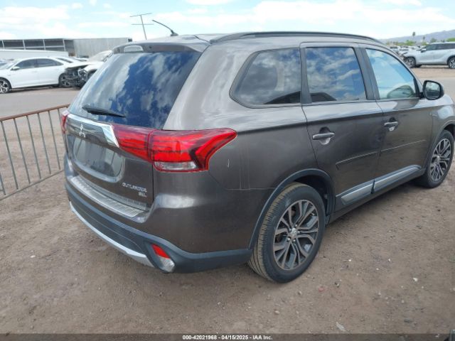JA4AD3A32GZ038817 Mitsubishi Outlander Sel